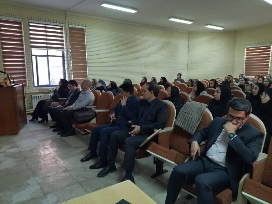 برگزاری جلسه انجمناولیا سال تحصیلی ۱۴۰۳/۱۴۰۴